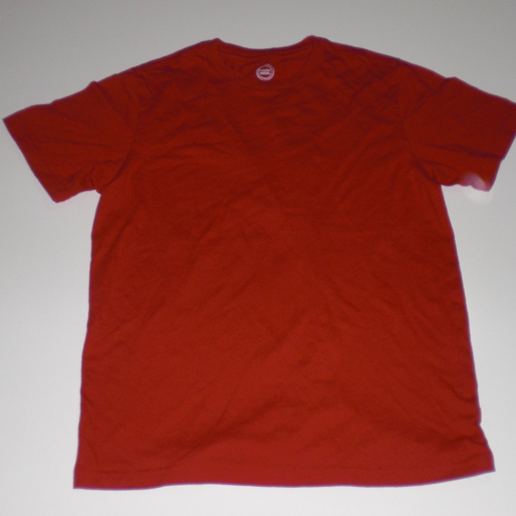 Red Tee B.A